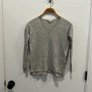 Aritzia Babaton gray long sleeve sweater size XS